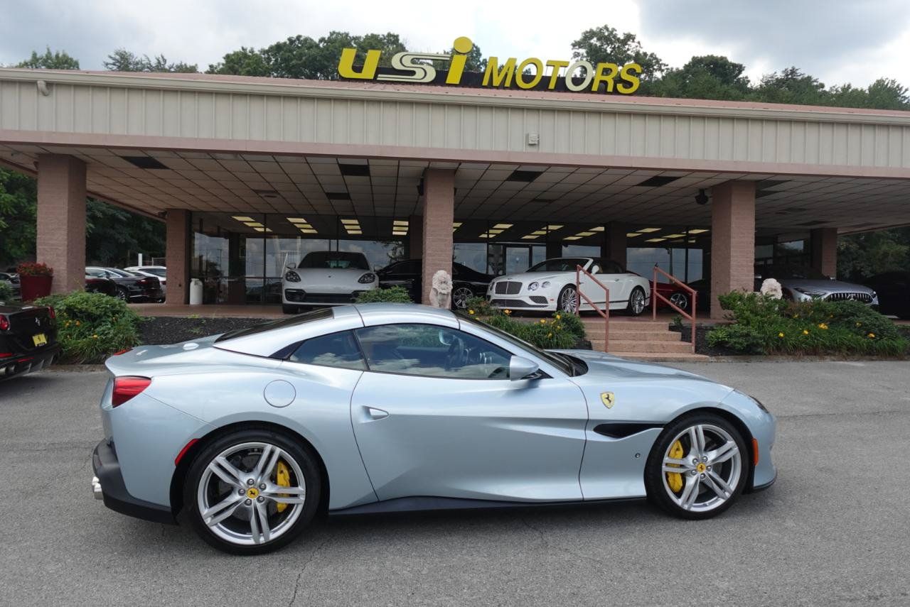 Used 2019 Ferrari Portofino RWD image 24