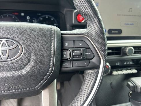 Used 2025 Toyota Tacoma TRD Off-Road AWD/4WD image 22