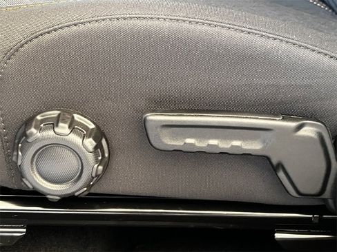 New 2025 Jeep Gladiator Mojave image 19