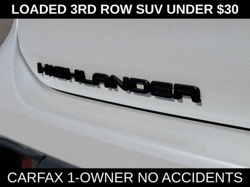 Used 2022 Toyota Highlander XLE AWD/4WD image 39