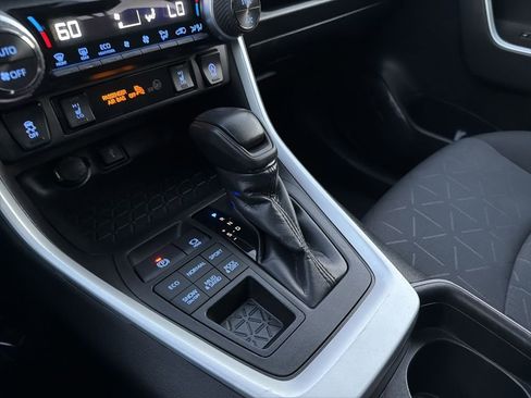 Certified 2021 Toyota RAV4 XLE w/ Convenience Package image 30