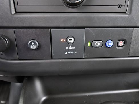 New 2025 Chevrolet Express 2500 Work Van w/ Driver Convenience Package image 20