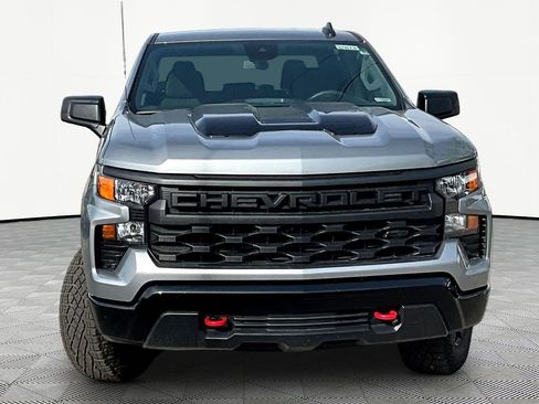 Used 2024 Chevrolet Silverado 1500 Custom Trail Boss w/ LPO, Dark Essentials Package AWD/4WD image 2