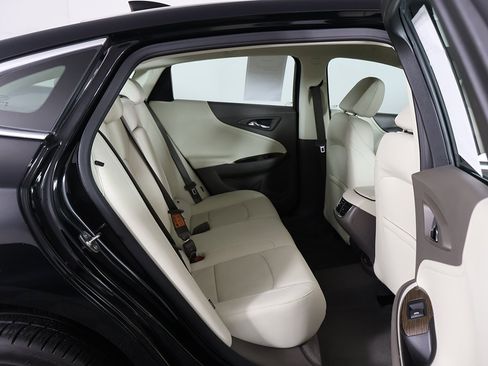 Used 2024 Chevrolet Malibu LT image 32