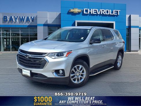 Used 2021 Chevrolet Traverse LS w/ LPO, Floor Liner Package FWD image 1