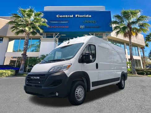 Used 2025 RAM ProMaster 2500 w/ Convenience Group FWD image 9