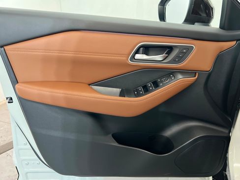 New 2026 Nissan Rogue Platinum w/ Platinum Premium Package image 14