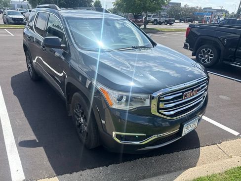 Used 2019 GMC Acadia SLT AWD/4WD image 4