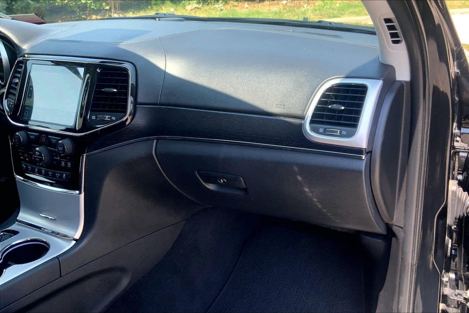 Used 2021 Jeep Grand Cherokee Summit AWD/4WD image 17