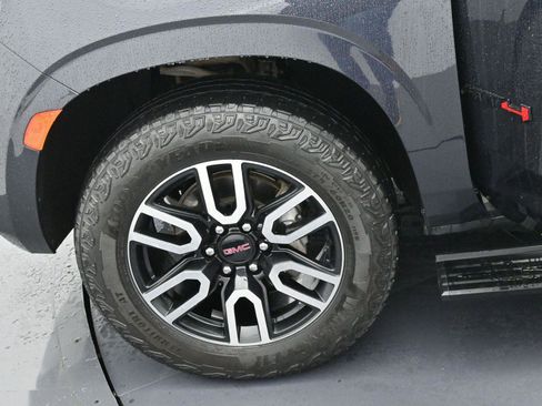 Used 2023 GMC Yukon XL AT4 w/ AT4 Premium Package image 40