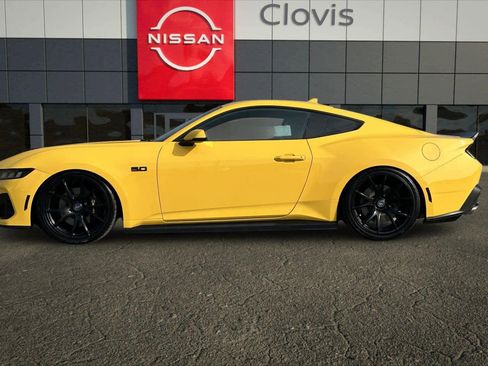 Used 2024 Ford Mustang GT Premium image 6