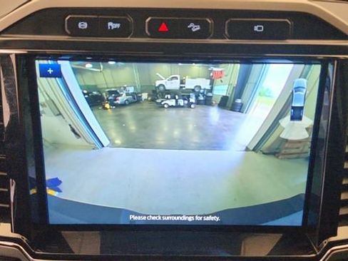 Used 2022 Ford F350 Lariat w/ Chrome Package AWD/4WD image 16