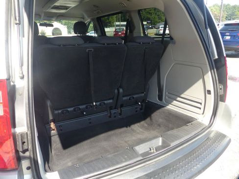 Used 2010 Dodge Grand Caravan SXT FWD image 29