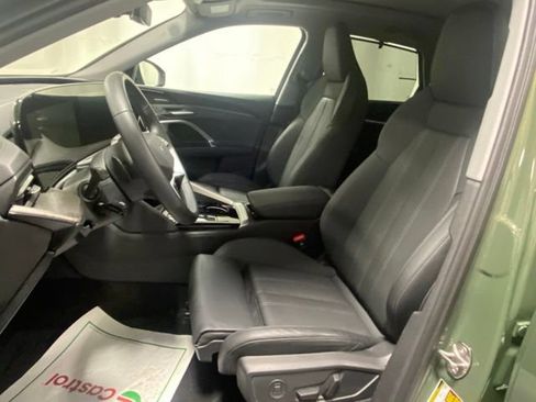 Used 2025 Audi Q5 Premium Plus AWD/4WD image 10