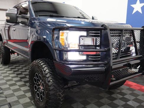 Used 2017 Ford F250 Lariat w/ Chrome Package AWD/4WD image 23