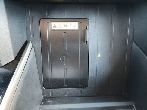 Used 2022 Toyota Tundra Limited image 25