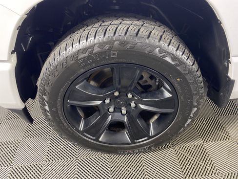 Used 2023 RAM 1500 Big Horn AWD/4WD image 13