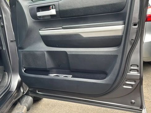 Used 2016 Toyota Tundra SR5 image 29