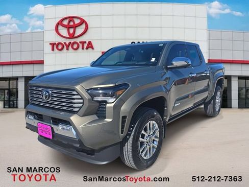 Used 2025 Toyota Tacoma Limited image 1