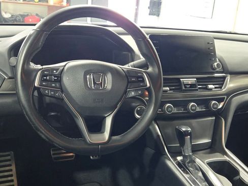 Used 2019 Honda Accord Sport image 19