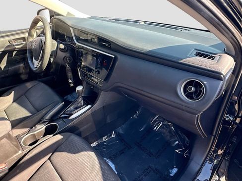 Used 2019 Toyota Corolla LE FWD image 26