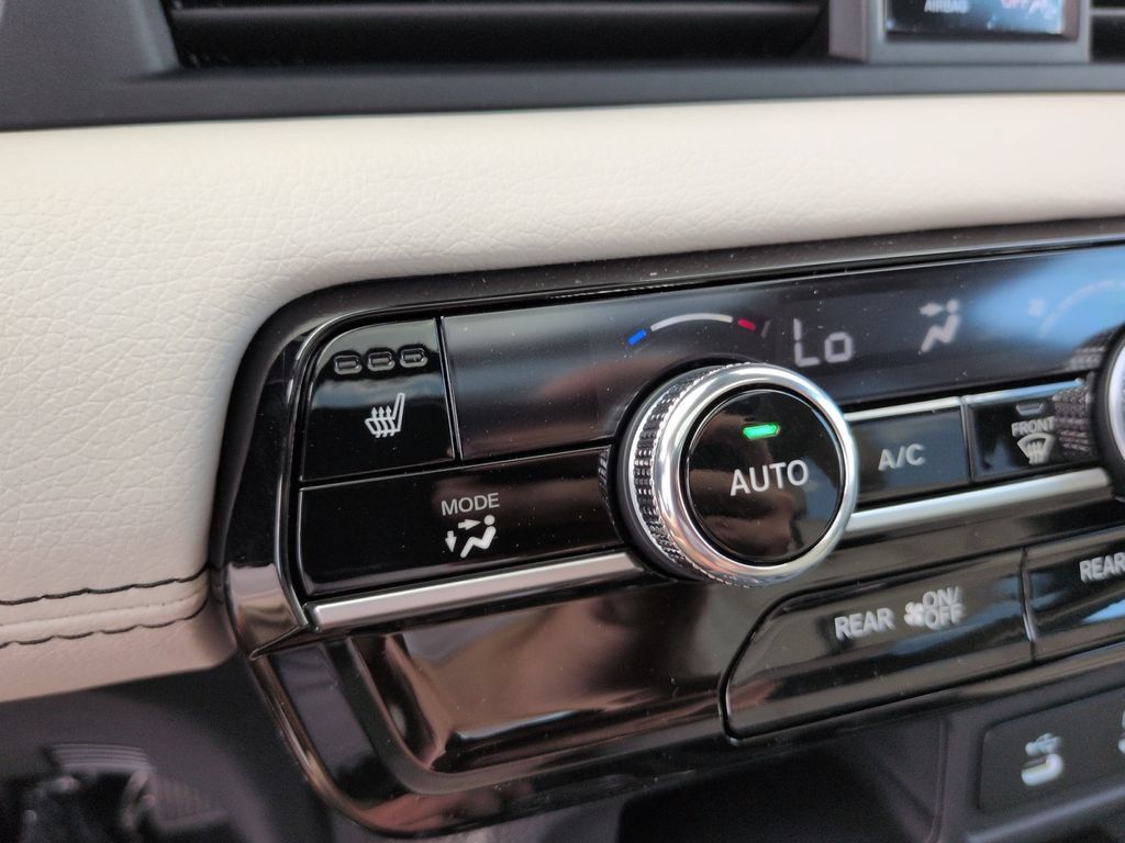 New 2026 Honda Pilot Touring image 19