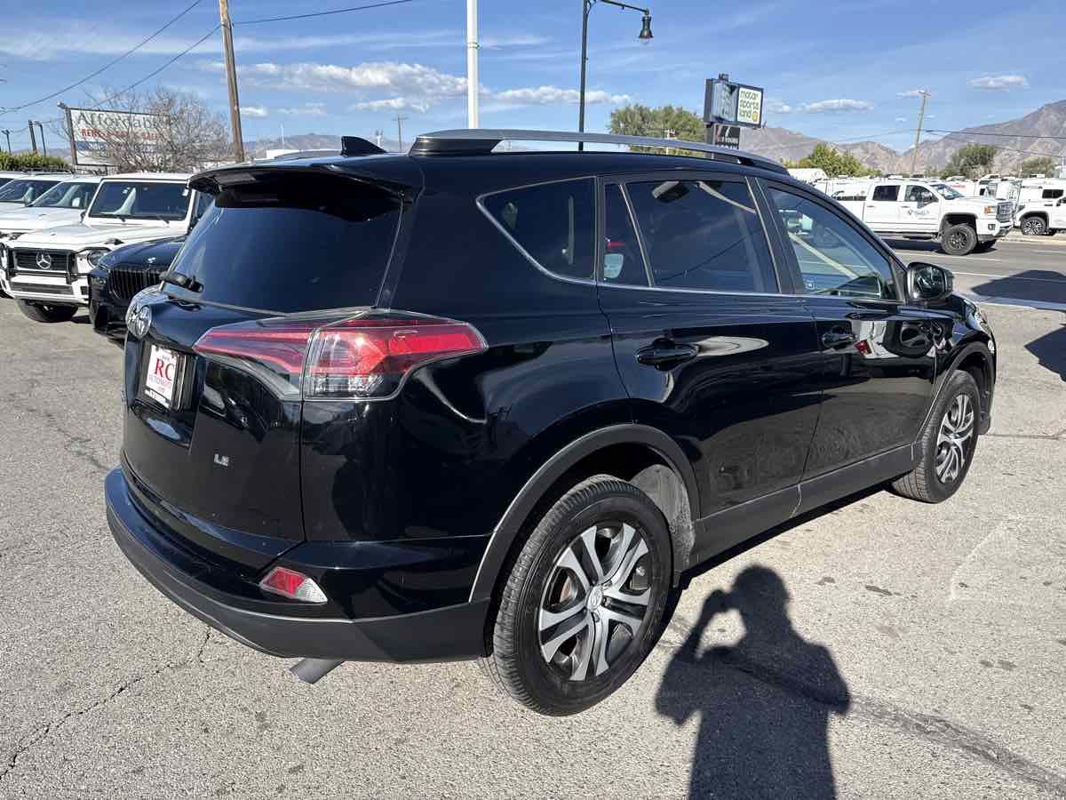 Used 2017 Toyota RAV4 LE w/ Carpet Mat Package FWD image 5