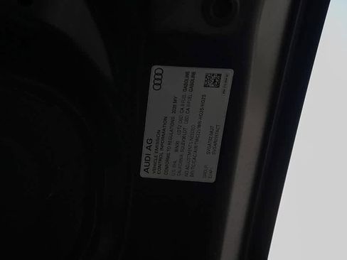 New 2025 Audi Q3 2.0T Premium image 31