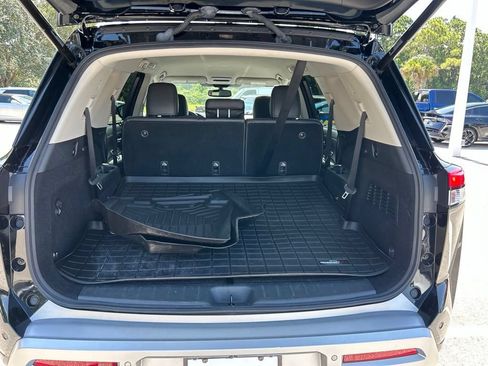 Certified 2022 Nissan Pathfinder SL w/ SL Black Package FWD image 55