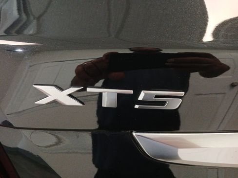 Used 2025 Cadillac XT5 Premium Luxury w/ Technology Package AWD/4WD image 26