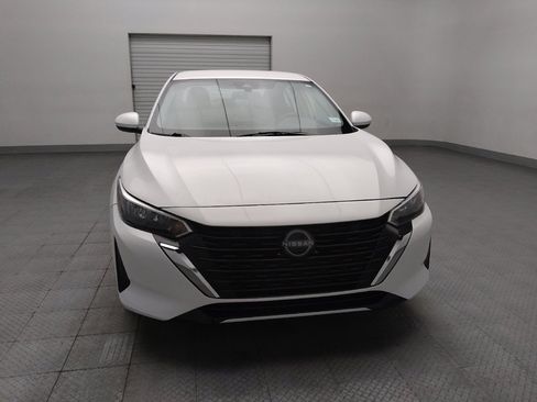 Used 2024 Nissan Sentra SV FWD image 14