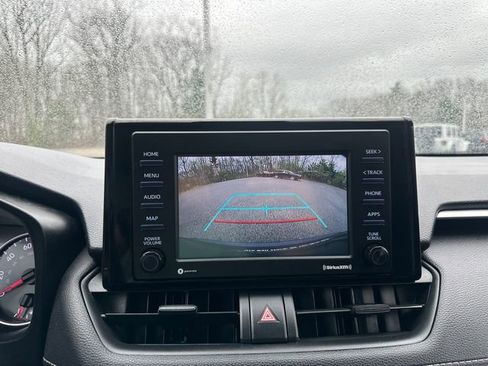 Used 2021 Toyota RAV4 LE AWD/4WD image 39