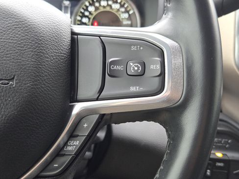 Used 2023 RAM 2500 Laramie AWD/4WD image 31