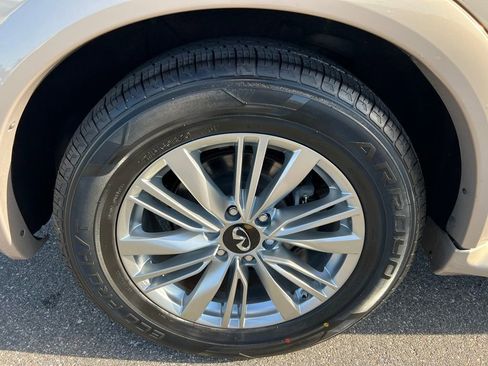 Used 2019 INFINITI QX80 Luxe w/ Cargo Package image 13