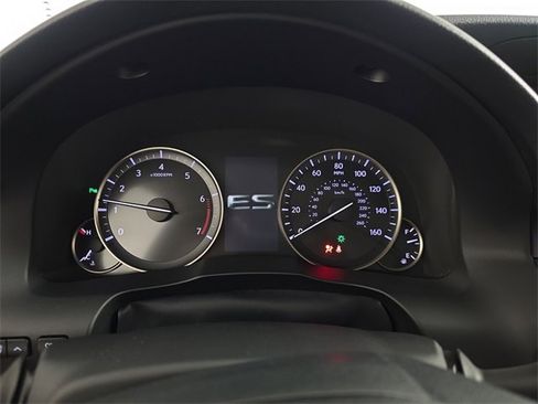 Used 2016 Lexus ES 350 image 11