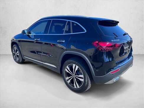 Used 2026 Mercedes-Benz GLA 250 4MATIC image 9