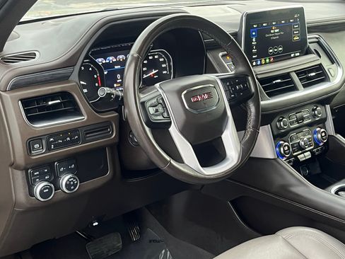 Used 2021 GMC Yukon XL SLT w/ SLT Luxury Package AWD/4WD image 14