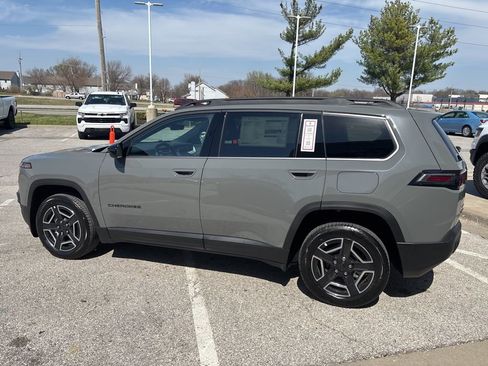 New 2026 Jeep Cherokee Laredo AWD/4WD image 17