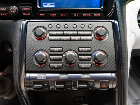 Used 2016 Nissan GT-R Premium AWD/4WD image 62
