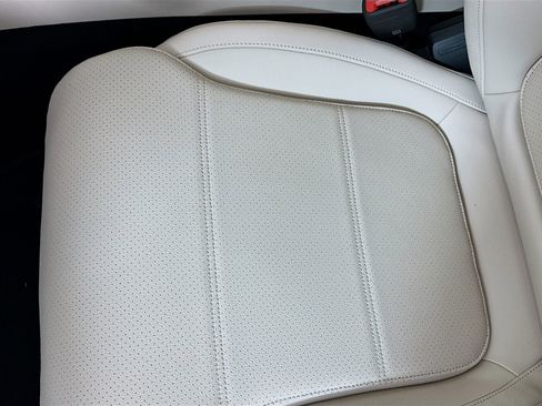 New 2026 Mercedes-Benz C 300 Sedan image 21