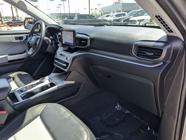 Used 2023 Ford Explorer XLT w/ Equipment Group 202A AWD/4WD image 24