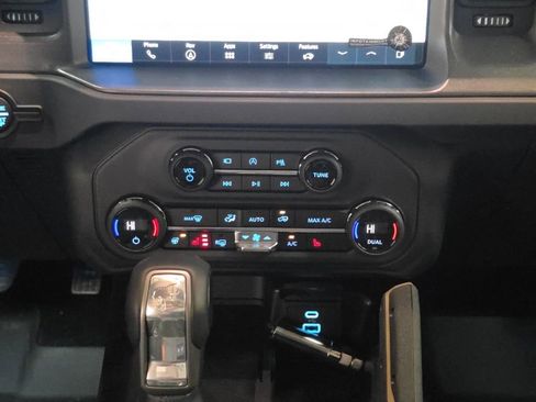 New 2025 Ford Bronco Badlands image 30