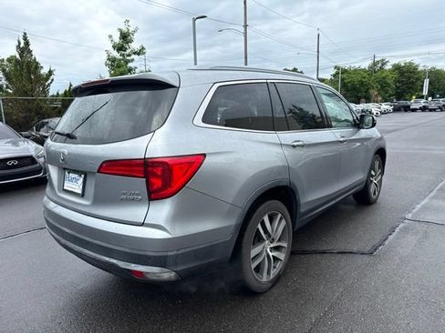 Used 2016 Honda Pilot Elite image 3