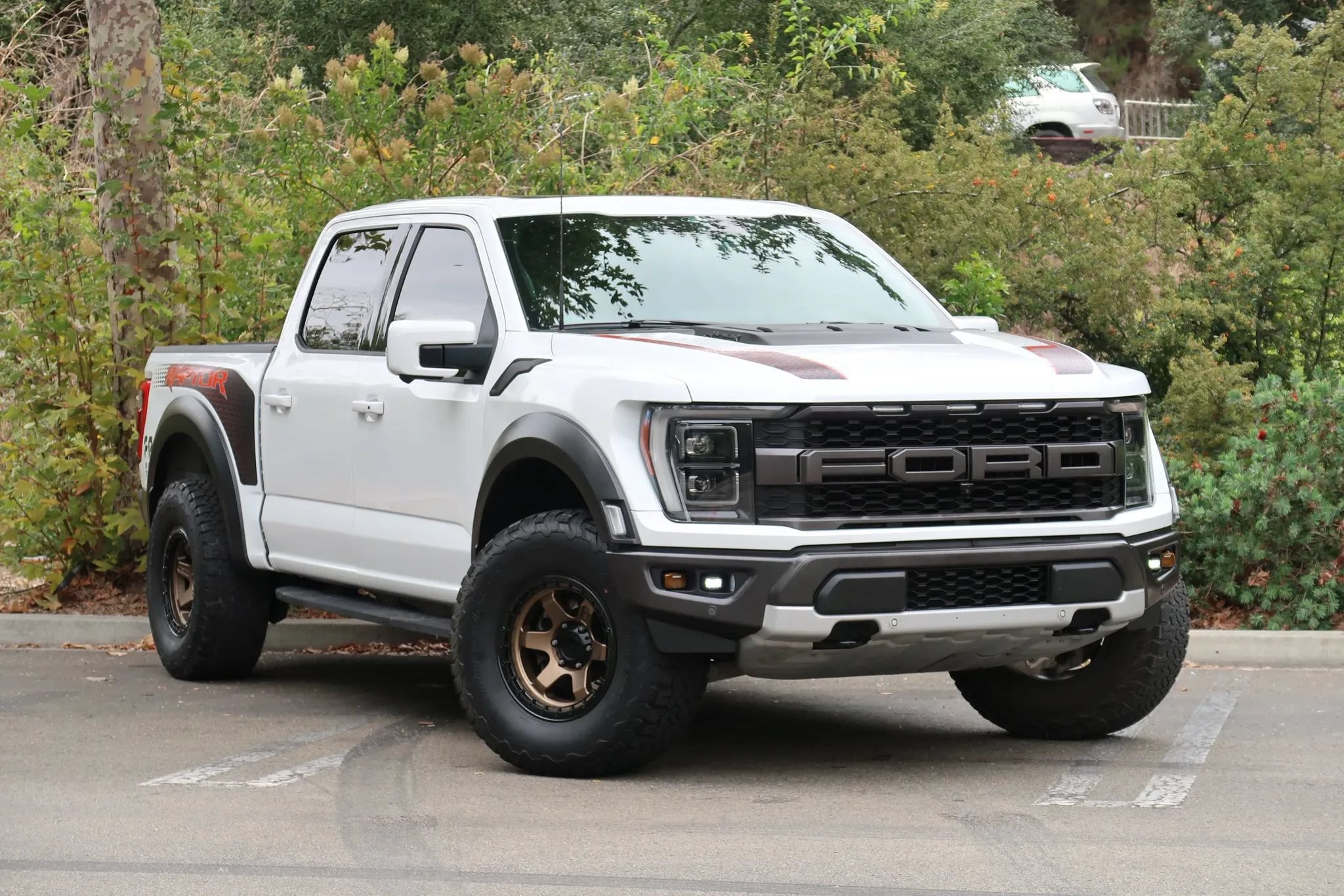 Used 2022 Ford F150 Raptor w/ Equipment Group 801A High AWD/4WD image 2