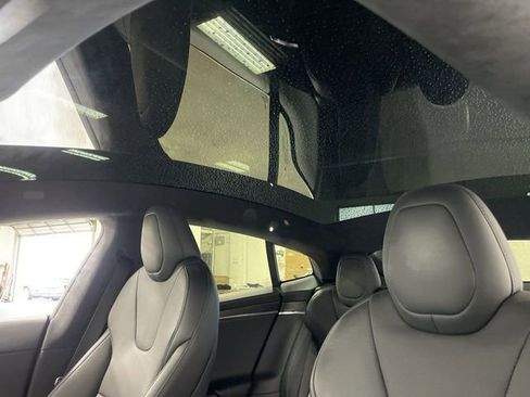 Used 2021 Tesla Model S Plaid image 22