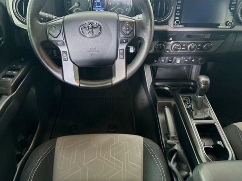 Certified 2022 Toyota Tacoma TRD Sport w/ Technology Package AWD/4WD image 20