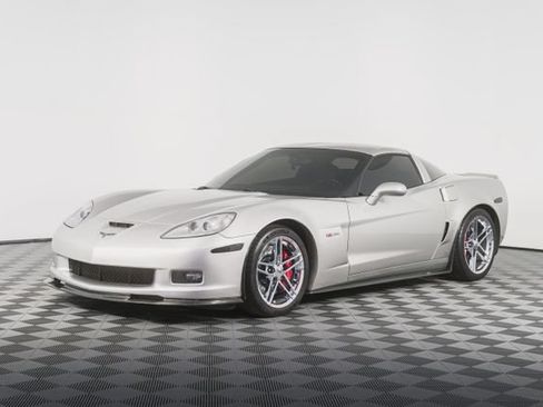 Used 2007 Chevrolet Corvette Z06 w/ Preferred Equipment Group RWD image 12