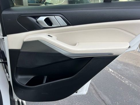 Used 2019 BMW X5 xDrive40i w/ Convenience Package image 29