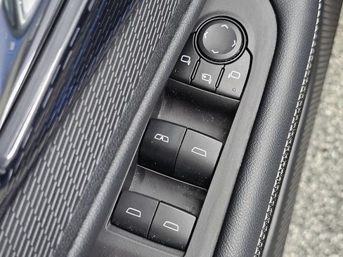 Used 2024 Chevrolet Blazer EV LT AWD/4WD image 33