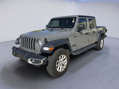 Used 2023 Jeep Gladiator Sport